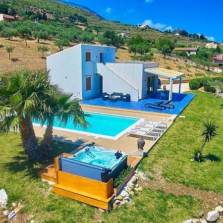 סקופלו Villa Ananda מראה חיצוני תמונה