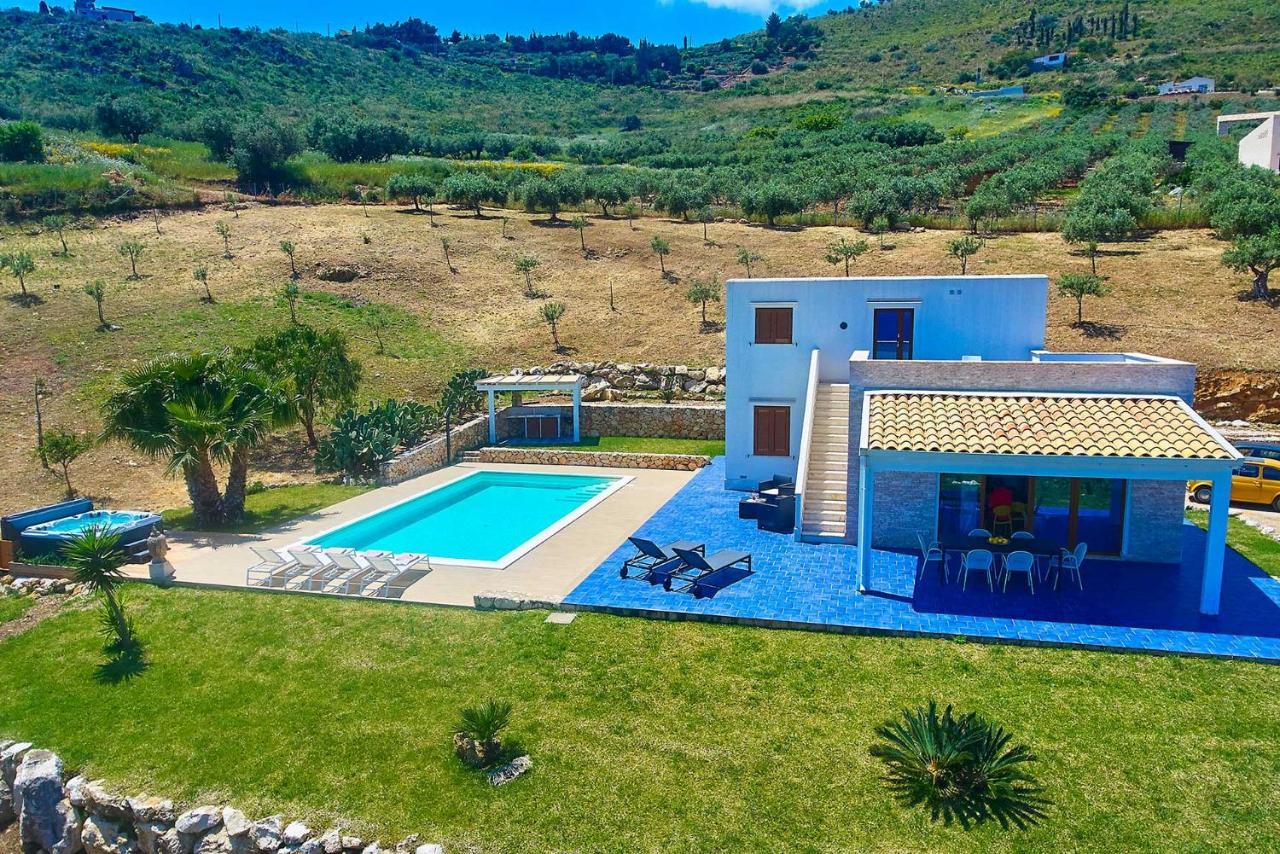 סקופלו Villa Ananda מראה חיצוני תמונה