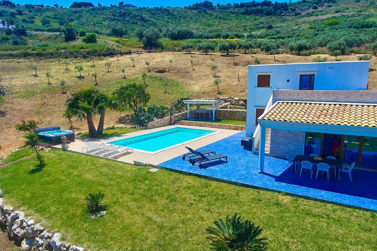 סקופלו Villa Ananda מראה חיצוני תמונה